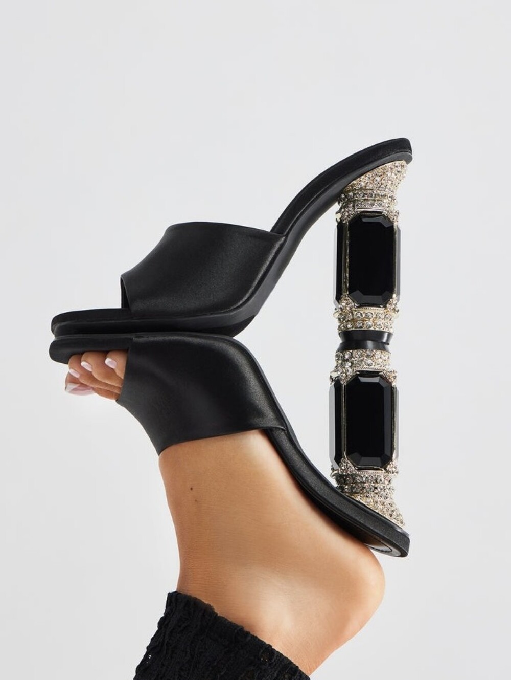 Women's Black Jeweled-Column Heel Slide Mules